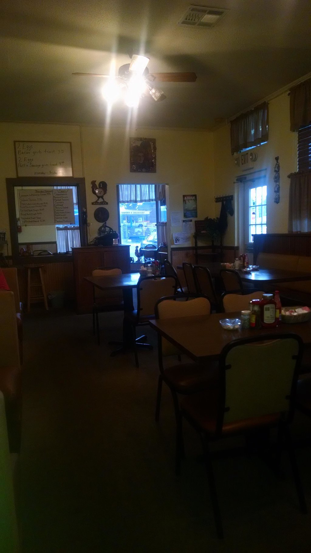 Alice`s Parkside Restaurant